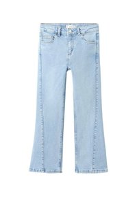 Jean en denim bleu clair avec une coupe évasée, cinq poches et une braguette zippée. Texture douce avec des détails de surpiqûres contrastantes.