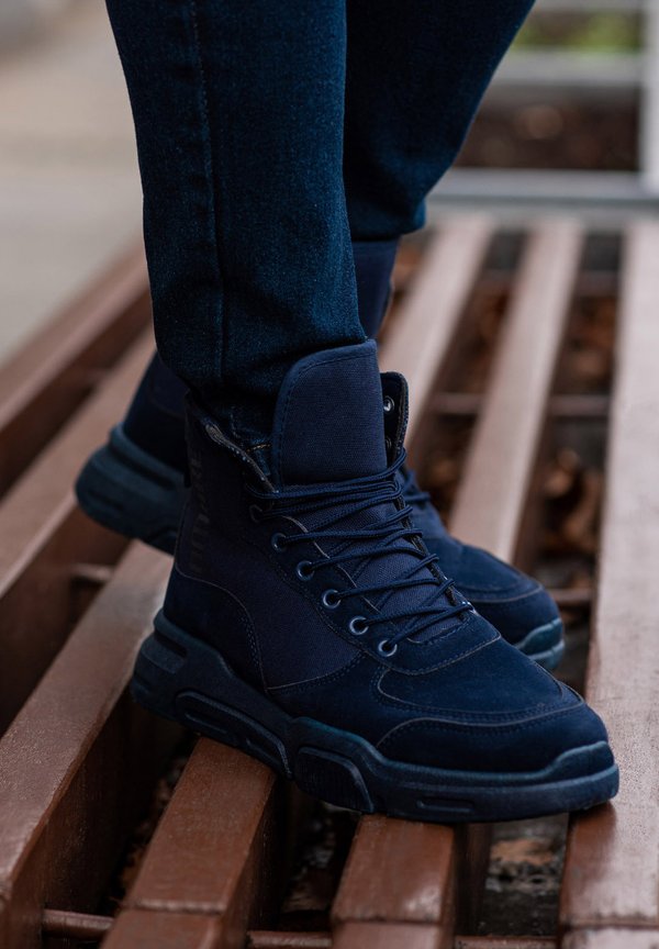 FOBO - Schnürstiefelette