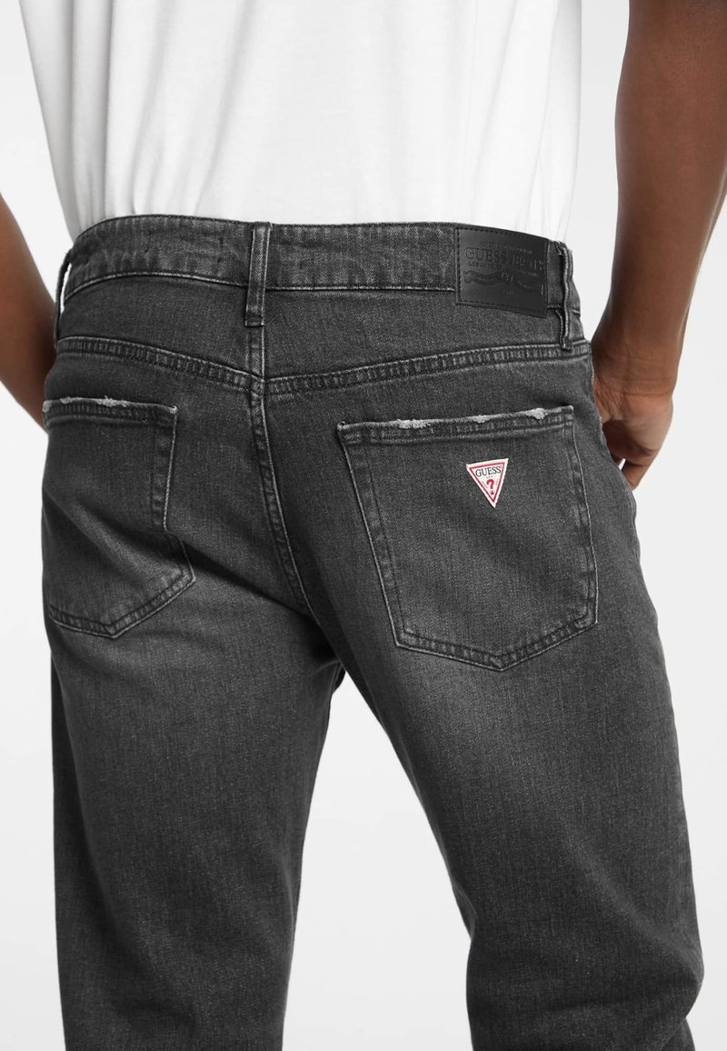 Jeans Guess Rétro Coupe Droite - Taille 27, Mi-montant, Neuf Avec étiquettes (NWT)