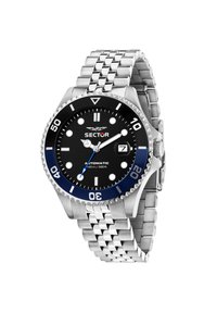 Orologio automatico Sector con bracciale in acciaio inox, quadrante nero, lunetta blu e indici luminescenti. Finestra della data alle 3. Resistente all'acqua fino a 100 metri.