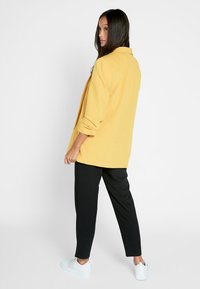 Pieces PCBOSELLA  - Bleiseri - gold