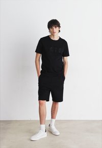 BOSS - T-shirt z nadrukiem