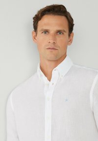 Hackett London GARMENT DYE  - Košeľa - white