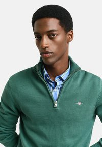 GANT CASUAL HALF  - Strickpullover - green