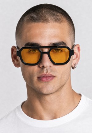 Gianni Kavanagh, GIANNI KAVANAGH SUNGLASSES | MEN ORANGE OCTO SUNGLASSES - Slnečné okuliare - orange