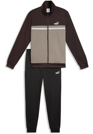 Zweiteiliger Puma-Trainingsanzug mit braun-beiger Jacke mit Reißverschluss, weißem Streifen und schwarzen Hosen, beide mit Puma-Logo.