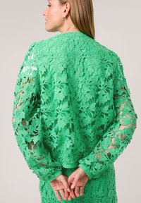 Thumbnail Image 2