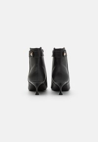 Anna Field Botines - black