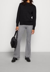 Monki Sweter