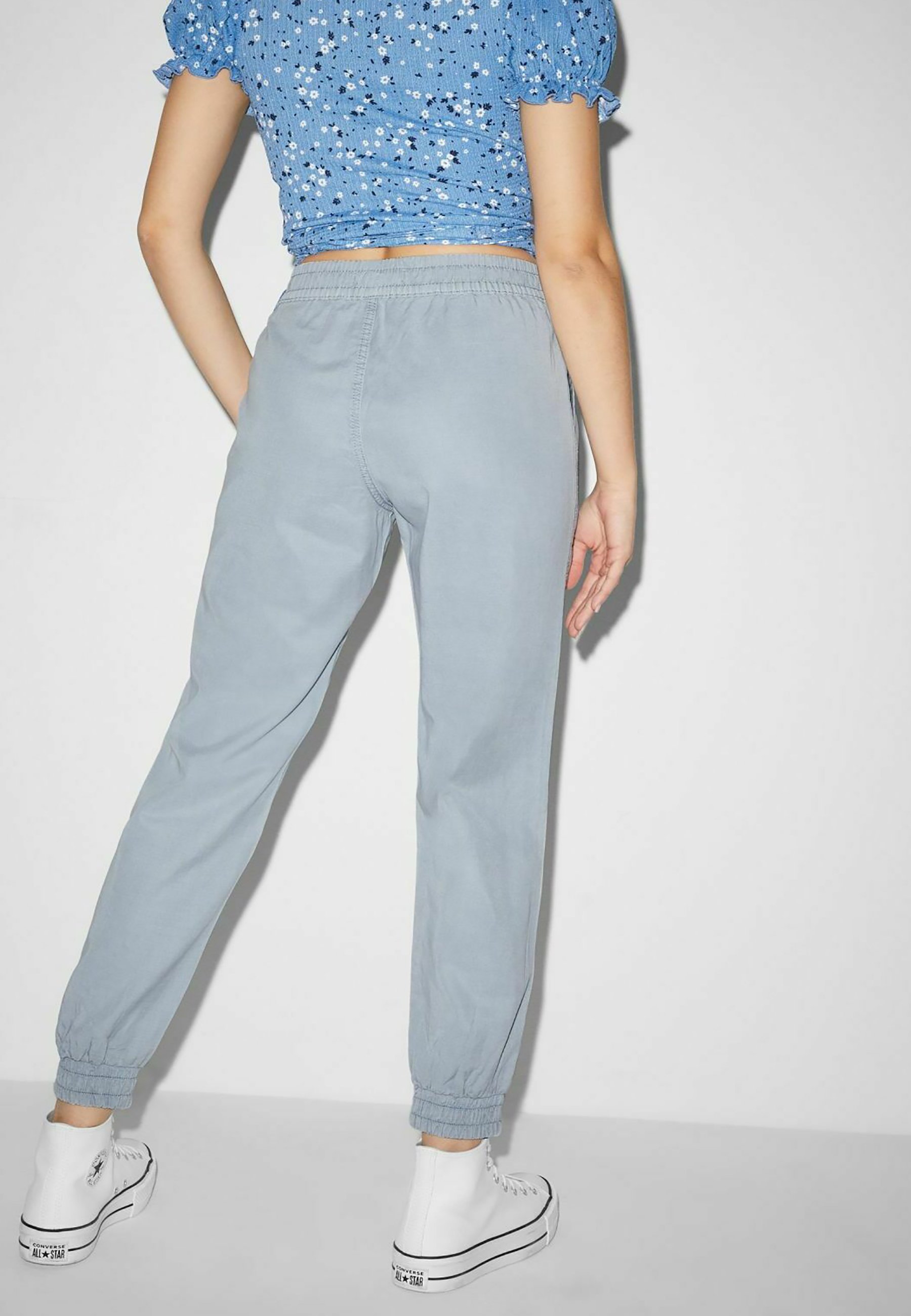 CLOCKHOUSE Pantalones deportivos - light blue/azul claro - Zalando.es