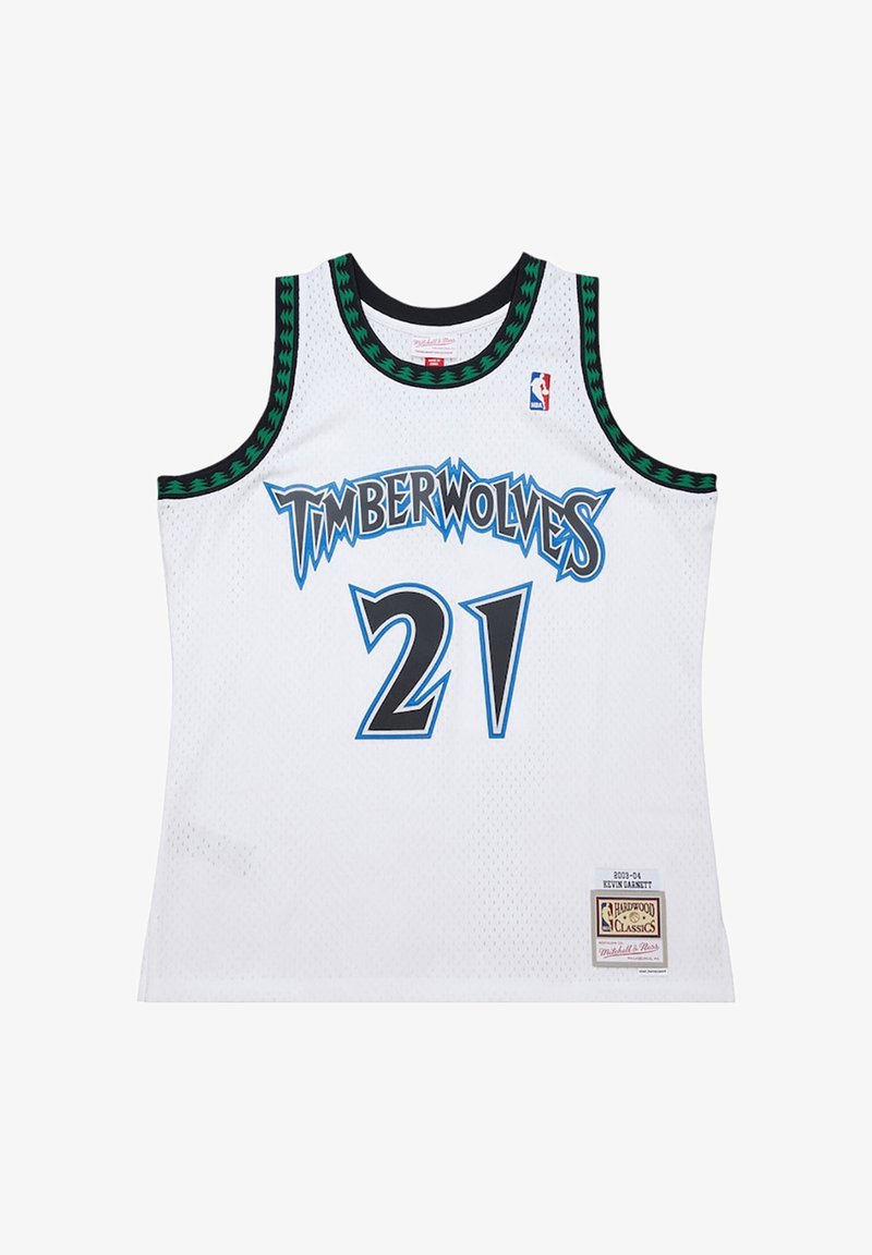 Weißes Basketballtrikot mit grünen und schwarzen Akzenten, auf dem "Timberwolves" in Blau und die Spielerzahl "21" in Schwarz zu sehen ist, aus Netzstoff gefertigt.
