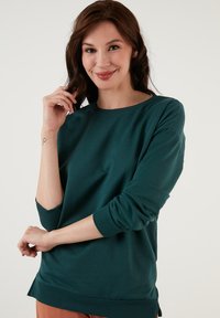 LELA CREW NECK - Sportska majica - dark green melange