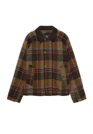 Rjav in bež karirast plašč z zatemnjenim rjavim ovratnikom, ki ima dva sprednja žepa in teksturirano tkanino. Zapenjanje na gumbe spredaj.