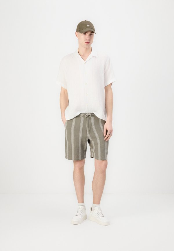 SLHREGSAL - Shorts - vetiver2