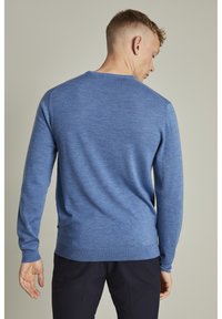 Matinique MARGRATE - Džemperis - dust blue melange