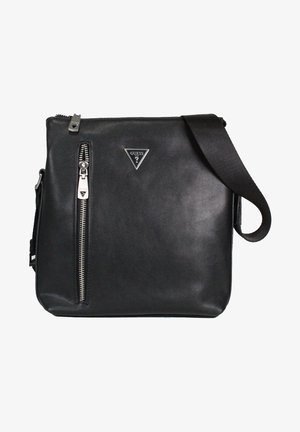 Borsa a tracolla in pelle nera con tasca frontale con zip, hardware argentato e tracolla regolabile. Presenta un logo triangolare brandizzato.