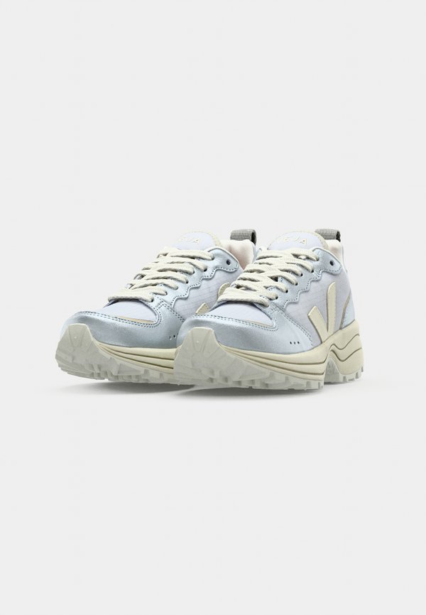 VENTURI II - Trainers - pearl pierre inox3