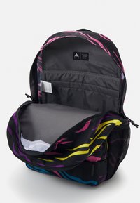 Burton TREBLE YELL UNISEX - Dnevni ruksak - black/yellow/pink