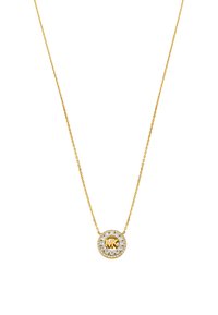 Gouden halsketting met een ronde hanger met "MK" in goud, omringd door een halo van heldere rhinestones op een delicate ketting.