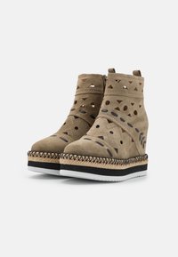 Alpe MILLER - Botas de tornozelo com plataforma - kaki