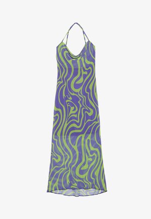 Lilla og grønn spiralmønstret kjole med cowl-hals, og halterneck-stropper, laget av lett materiale, med en lang, flytende design.