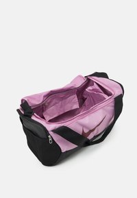 Nike Performance BRASILIA S 41L UNISEX  - Saco de desporto - orchid/black/dark beetroot