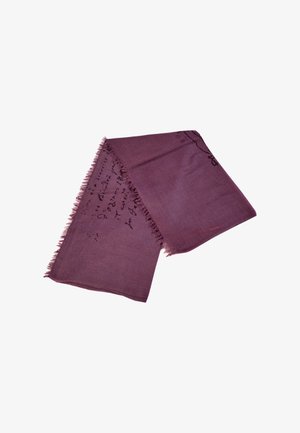 Lilla vævet tørklæde med frynser i kanten, der har et diskret mønster af skrift eller bogstaver på den ene side. Blød tekstur og rektangulær form.
