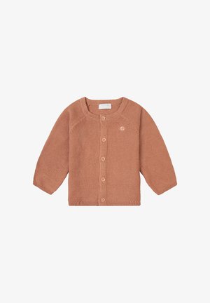 Lichtbruine gebreide cardigan met lange raglanmouwen, vijf knopen aan de voorkant en een klein logo op de borst. Getextureerde stof.