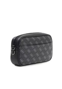 Borsa rettangolare nera e grigia con chiusura a zip e motivo con logo. Presenta dettagli in pelle liscia e una tasca frontale piatta.