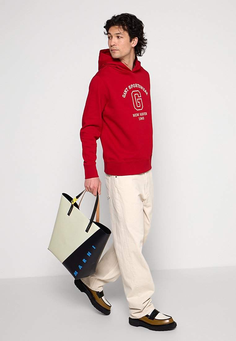 Kapuzenpullover