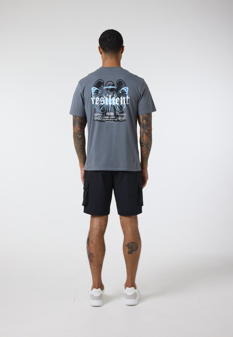 CLOSURE London - RESILIENT TEE - Print T-shirt - slate grey, Enlarge