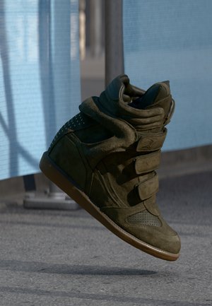 JAEYY - Sneakers high - khaki