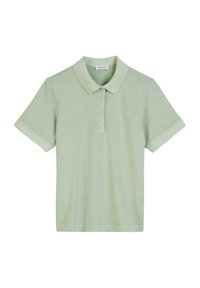 Vaaleanvihreä lyhythihainen polo-paita, jossa on kaulus, kolme nappia ja hienovarainen brodeerattu logo vasemmassa rinnassa.