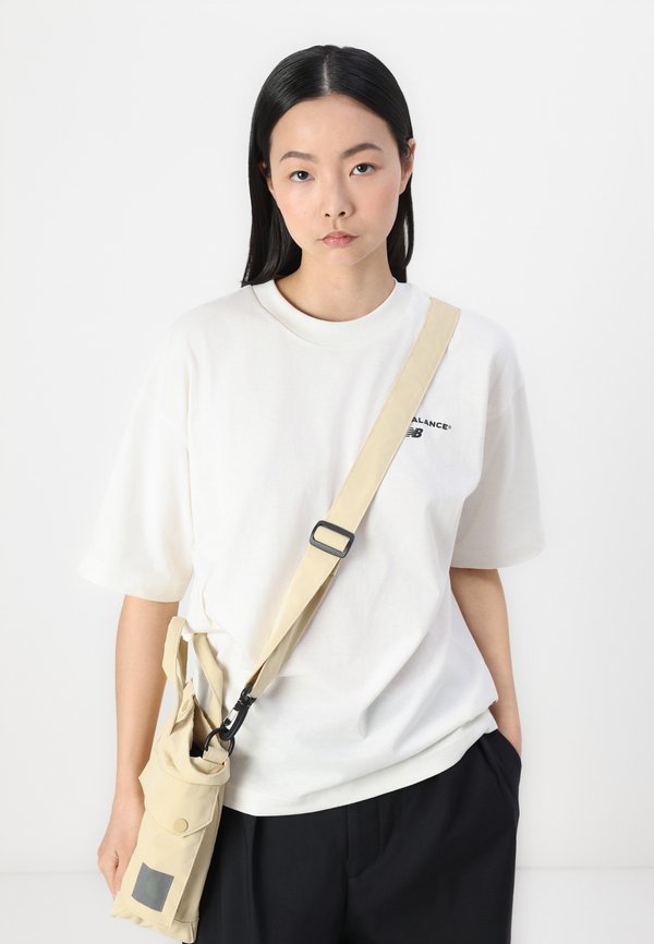 REIMAGINED OVERSIZED - Print T-shirt - sea salt4