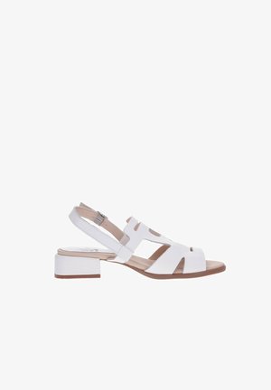 Sandalo bianco da donna in pelle con tacco basso a blocco, punta aperta, design traforato e cinturino alla caviglia regolabile con fibbia.