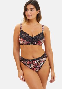 Ensemble de bikini noir à fleurs avec dentelle, arborant des fleurs vibrantes roses, orange et violettes. Comprend un bralette et un bas taille haute.