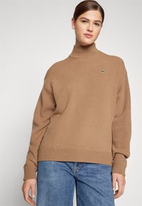Lacoste Vesta - cookie
