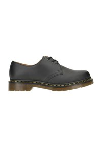 Scarpe stringate in pelle nera con punta rotonda, cuciture gialle e suola in gomma trasparente. Superficie leggermente testurizzata, design classico.