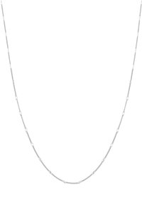 Collier en argent avec des maillons alternant texture et lisse, présentant un design simple et élégant qui met en valeur sa finition brillante.
