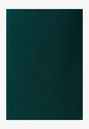 Tela en un tono verde azulado oscuro con una textura suave y mate, presentando un color uniforme y un detalle superficial sutil y suave. Sin patrones visibles ni acentos.