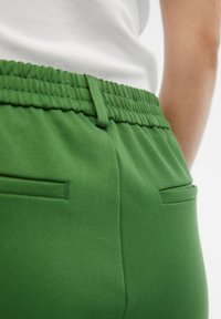Object SLIM NOOS - Bukser - artichoke green