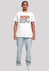 F4NT4STIC NASA CLASSIC SPACE SHUTTLE Print T-shirt white Zalando - Main Image