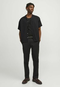 Jack & Jones JPRCCAARON RESORT - Marškiniai - black onyx