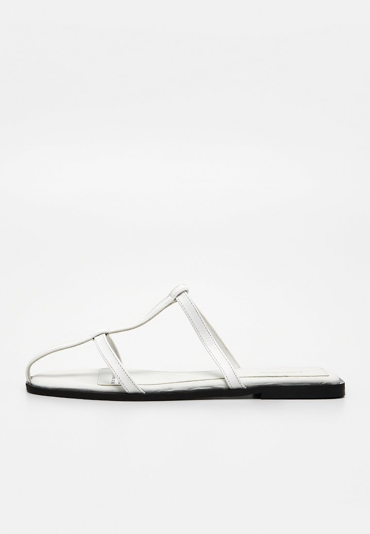 Sandalias planas