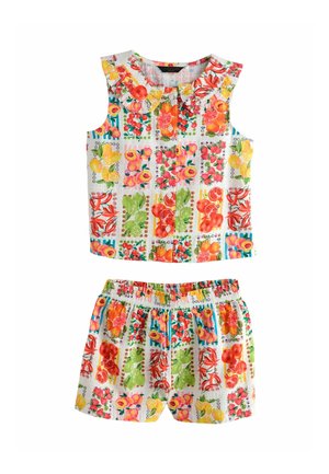 Never Fully Dressed SET  - Shorts - white fruits