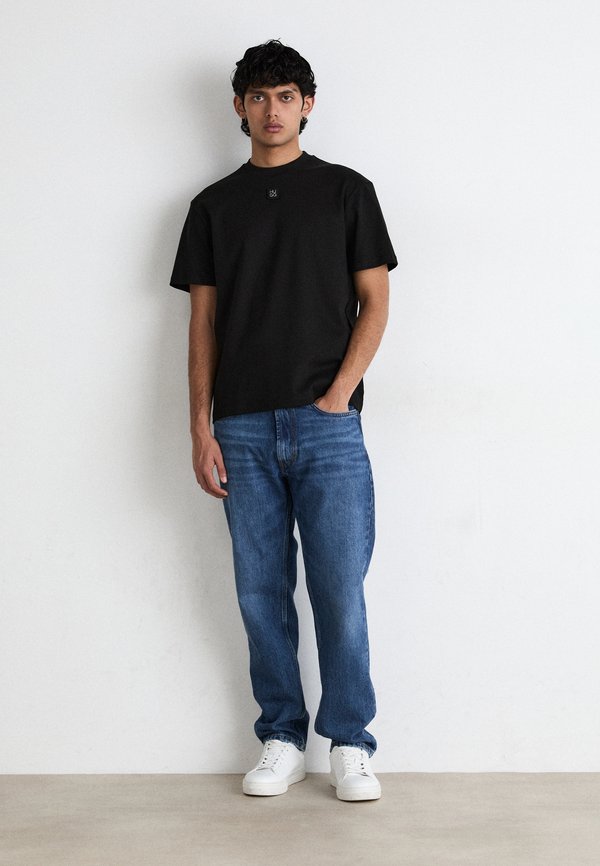 DALILE - Basic T-shirt2