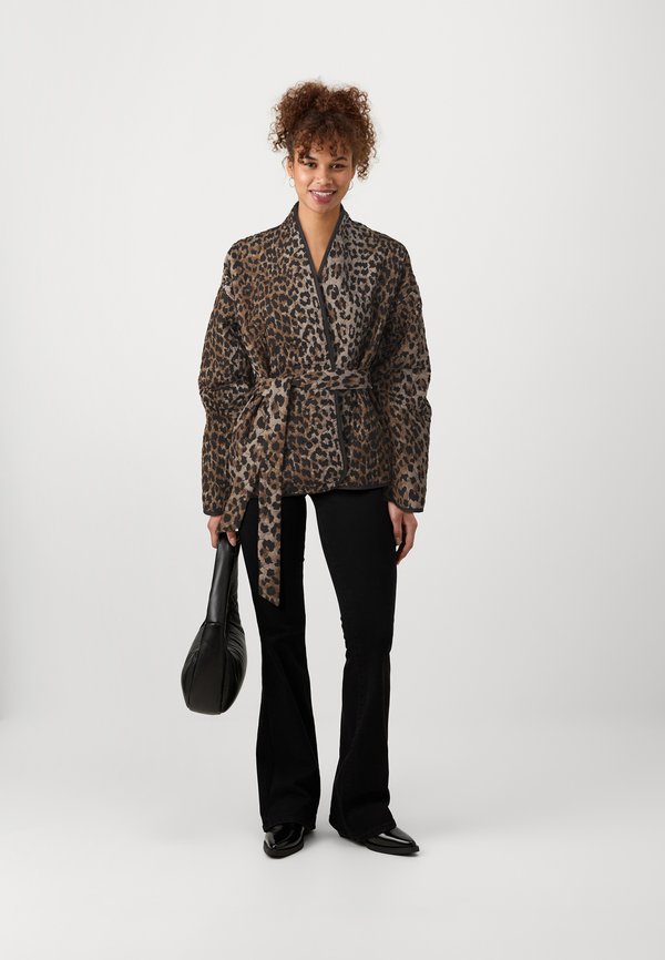 VMJANE REVERSIBLE JACKET - Light jacket - silver mink2