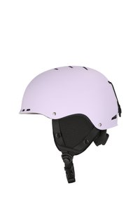 Lys lilla hjelm med ventilationsspor, sorte justerbare stropper og blød indvendig polstring for komfort og sikkerhed.