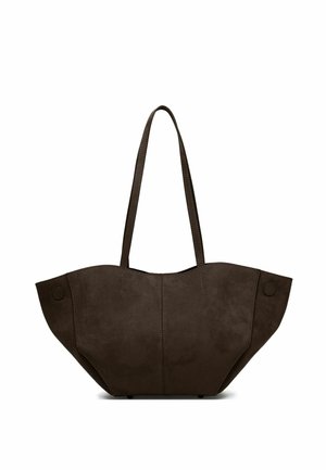 Brun ruskind tote taske med et unikt, udvidet design. Har to skulderremme og diskret syning uden synligt hardware.