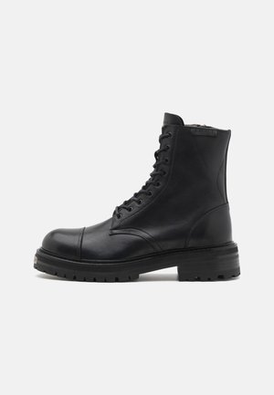 HANK  - Suvarstomi aulinukai - black